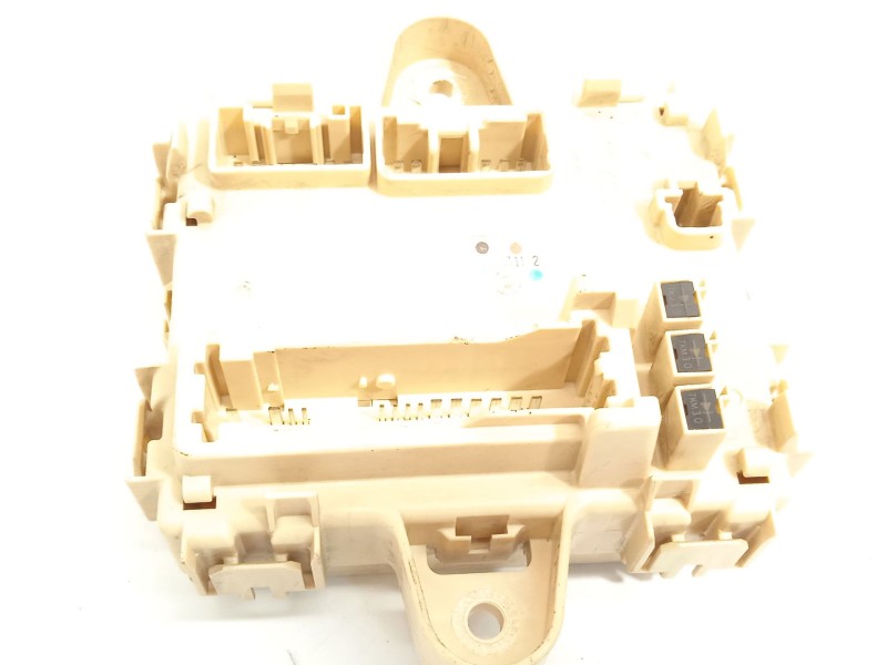 Recambio de caja reles / fusibles para lexus rx (_u3_) 400h (mhu38_) referencia OEM IAM 8267048060  