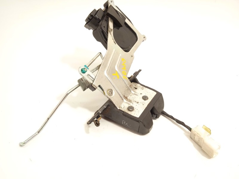 Recambio de cerradura maletero / porton para ssangyong actyon i 2.0 xdi referencia OEM IAM 7141031001  