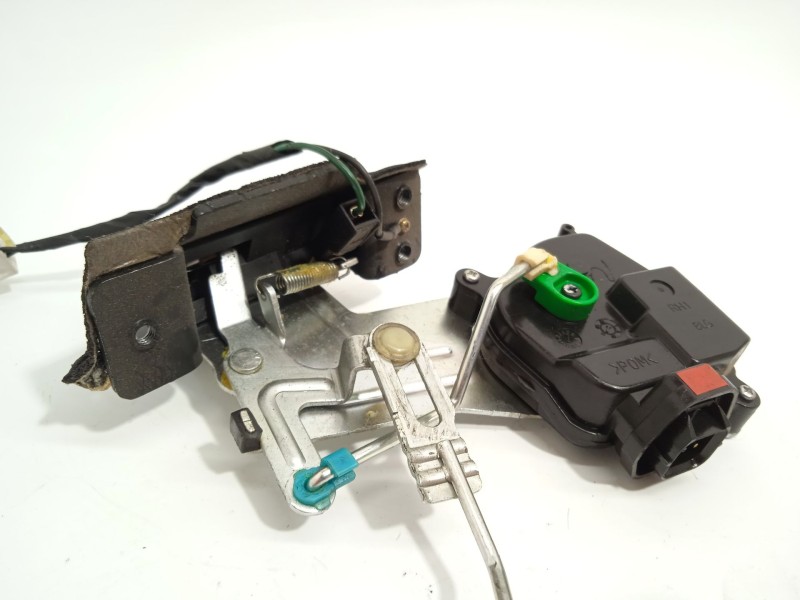 Recambio de cerradura maletero / porton para ssangyong actyon i 2.0 xdi referencia OEM IAM 7141031001  