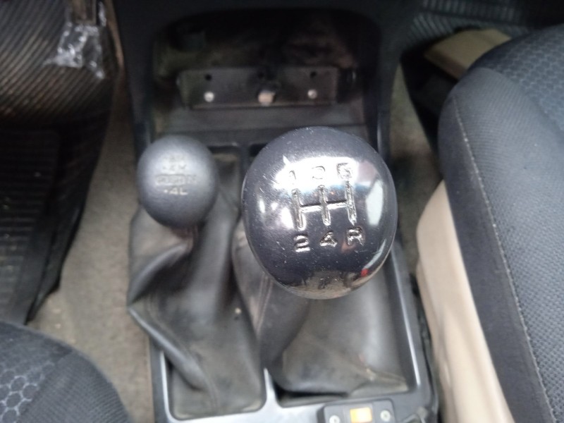 nissan terrano ii (r20) del año 2002