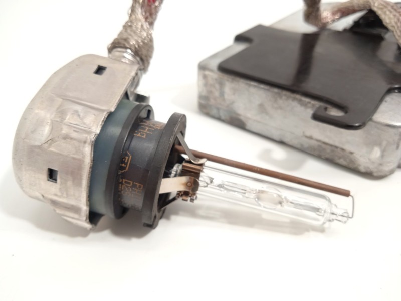 Recambio de centralita faros xenon para lexus rx (_u3_) 400h (mhu38_) referencia OEM IAM 8596751010  3900077511