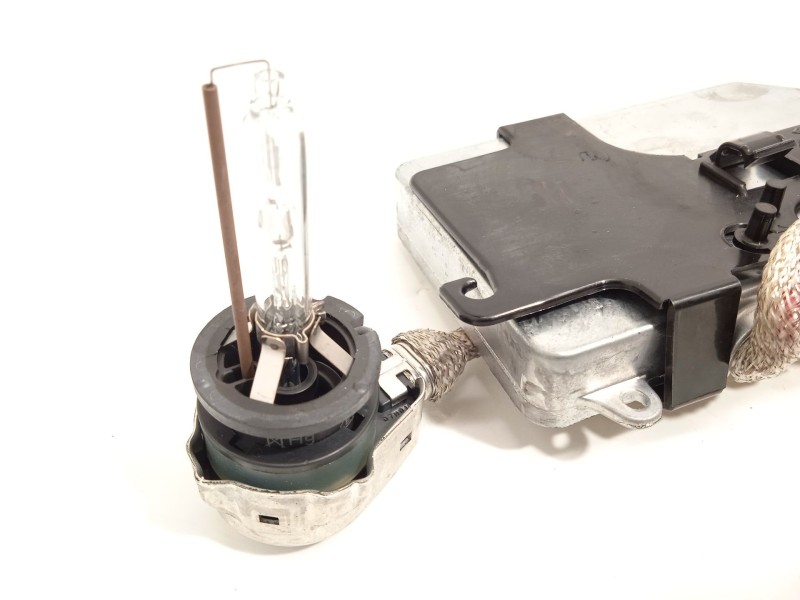 Recambio de centralita faros xenon para lexus rx (_u3_) 400h (mhu38_) referencia OEM IAM 8596751010  3900077511