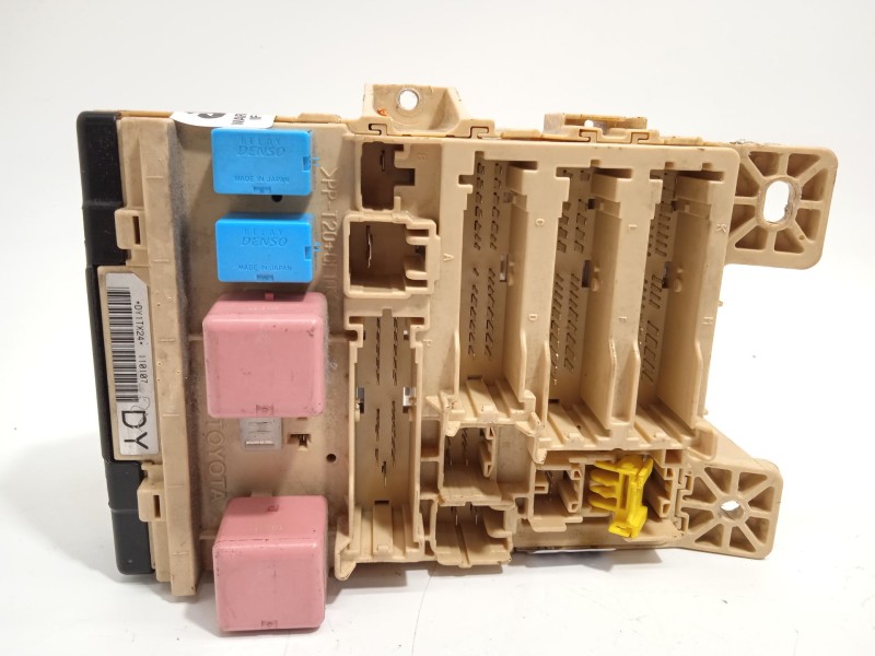 Recambio de caja reles / fusibles para lexus rx (_u3_) 400h (mhu38_) referencia OEM IAM 8273048731  