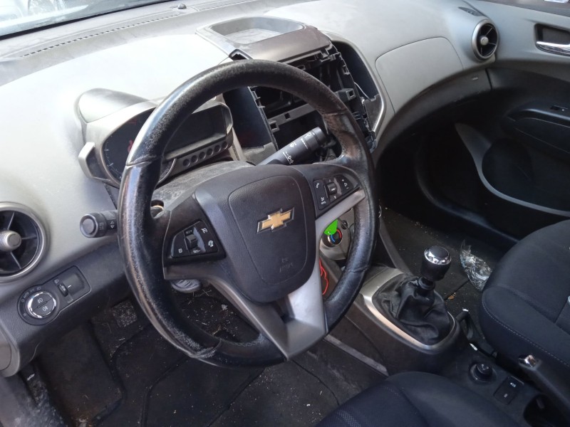 chevrolet aveo hatchback (t300) del año 2011