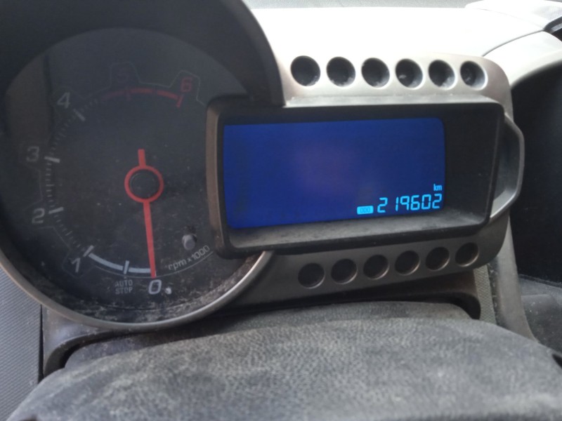 chevrolet aveo hatchback (t300) del año 2011