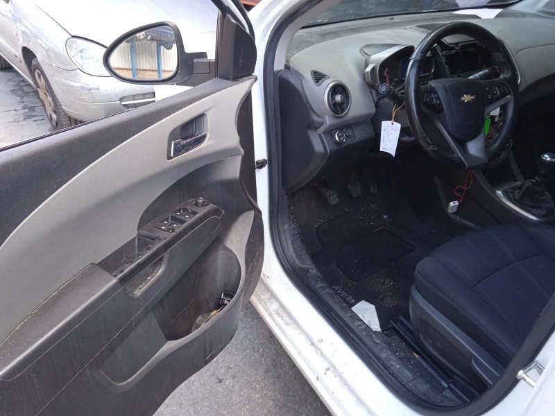 chevrolet aveo hatchback (t300) del año 2011