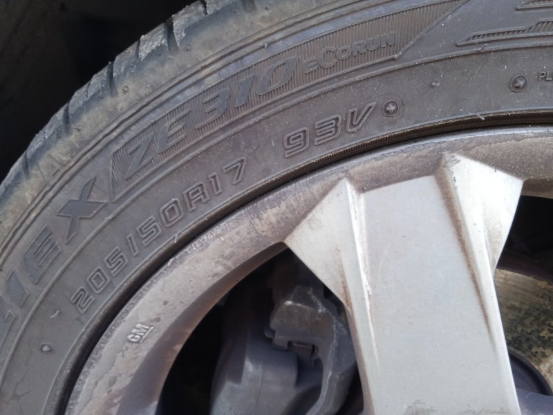 chevrolet aveo hatchback (t300) del año 2011