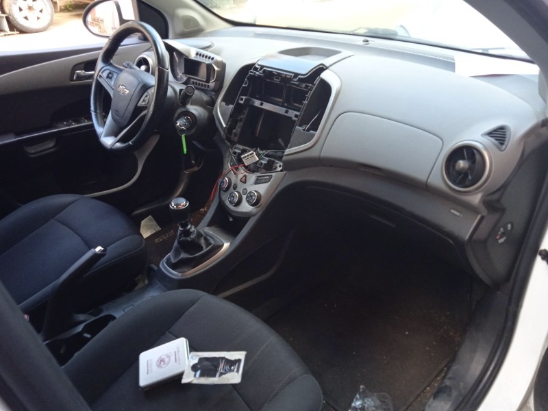 chevrolet aveo hatchback (t300) del año 2011