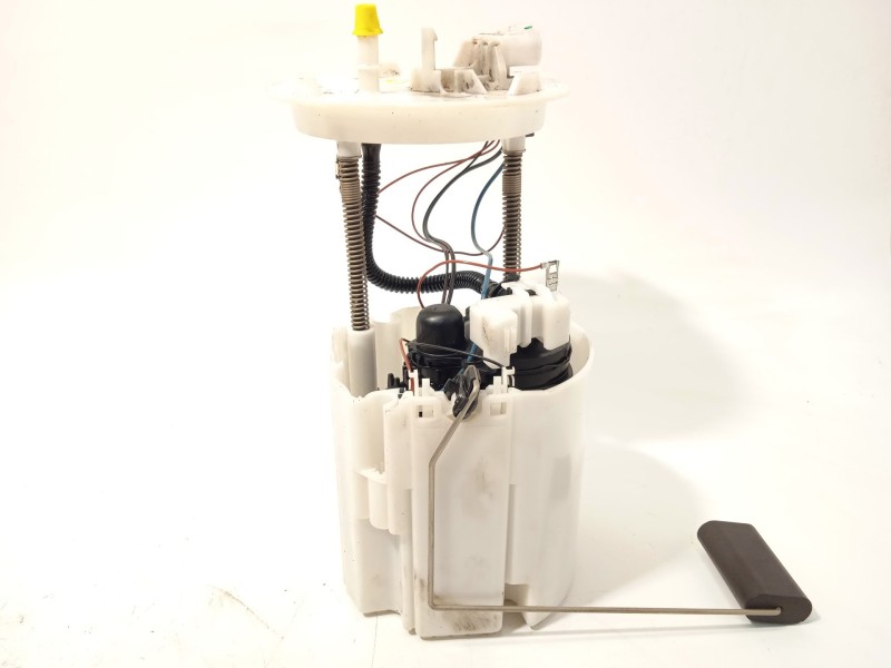 Recambio de bomba combustible para opel insignia a (g09) 1.8 (68) referencia OEM IAM 15776392  0580200007