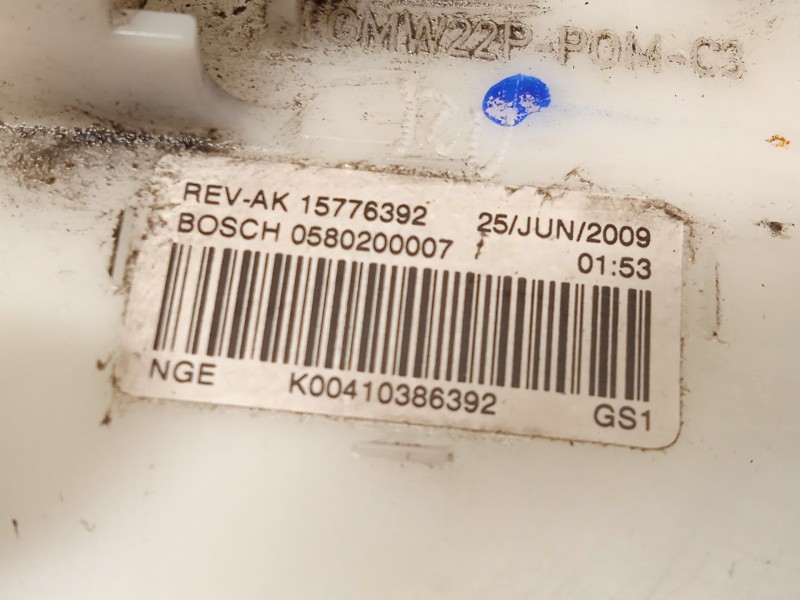 Recambio de bomba combustible para opel insignia a (g09) 1.8 (68) referencia OEM IAM 15776392  0580200007