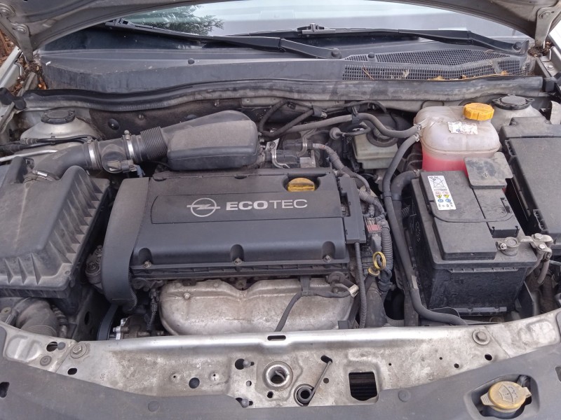opel astra h gtc (a04) del año 2005