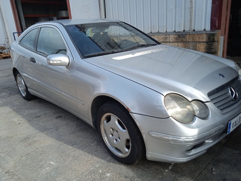 mercedes-benz clase c coupé (cl203) del año 2001