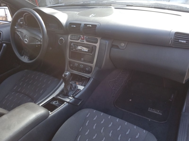 mercedes-benz clase c coupé (cl203) del año 2001