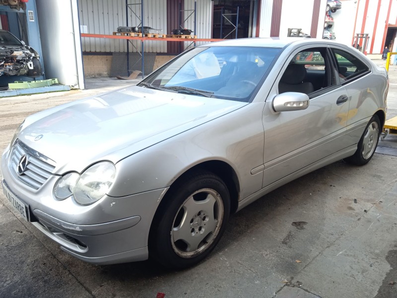 mercedes-benz clase c coupé (cl203) del año 2001