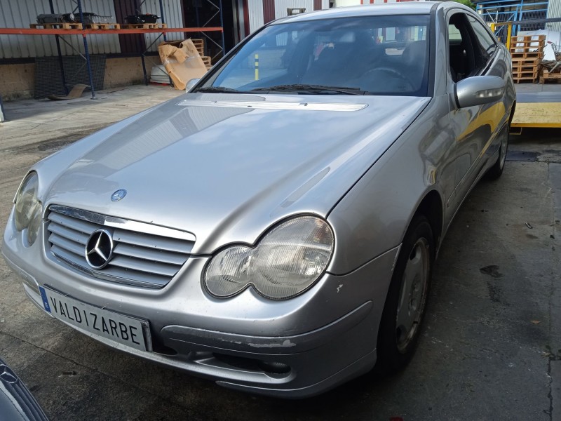 mercedes-benz clase c coupé (cl203) del año 2001