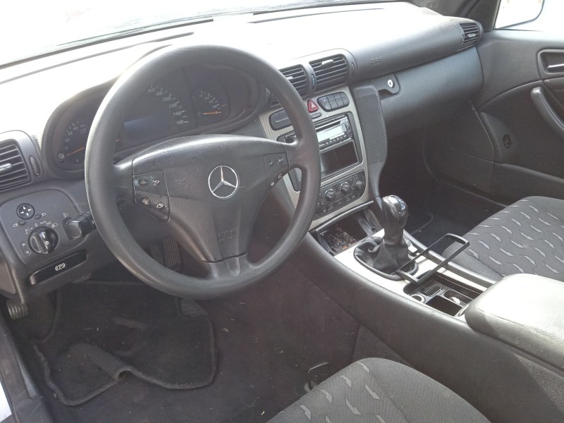 mercedes-benz clase c coupé (cl203) del año 2001