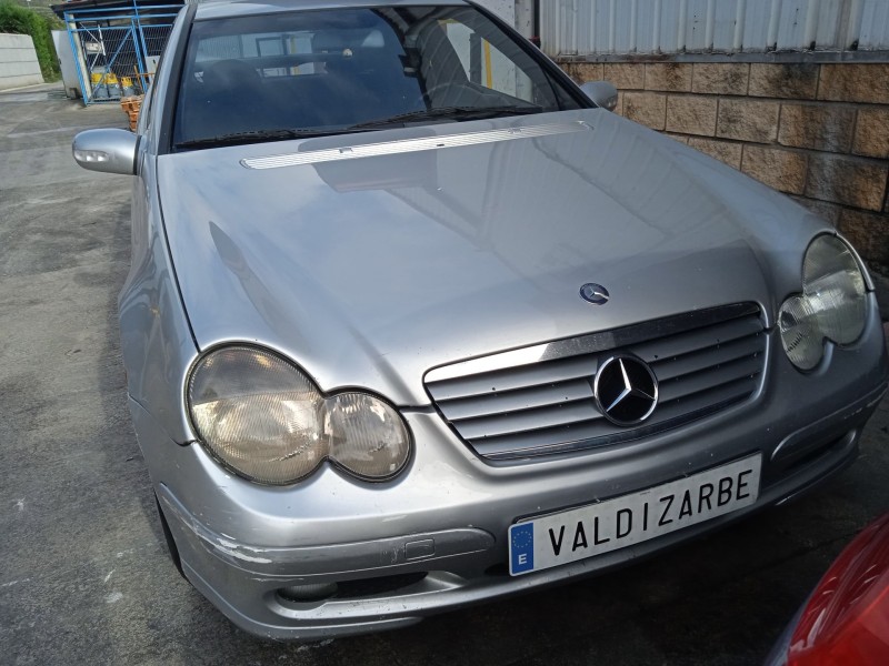 mercedes-benz clase c coupé (cl203) del año 2001