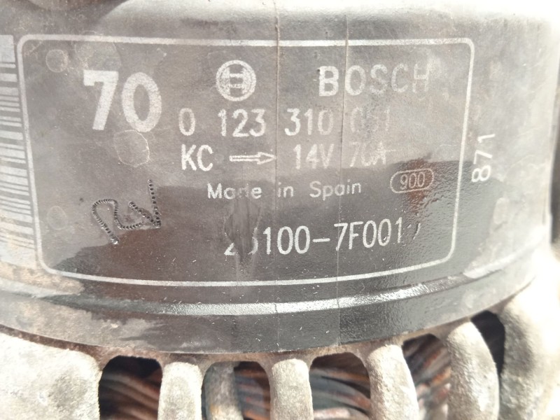 Recambio de alternador para nissan terrano ii (r20) 2.7 tdi 4wd referencia OEM IAM 231007F001  0123310051