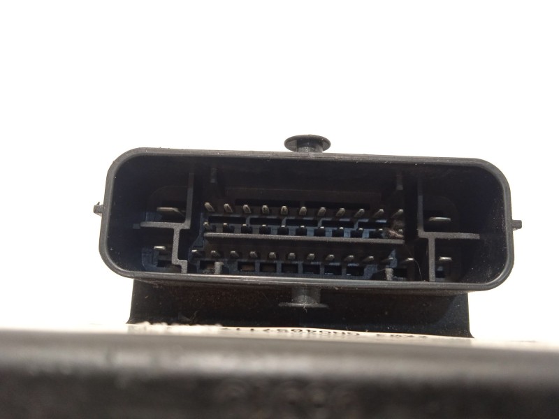 Recambio de abs para volkswagen passat berlina (3c2) advance plus referencia OEM IAM 3C0614109AF 16705712N 16705912