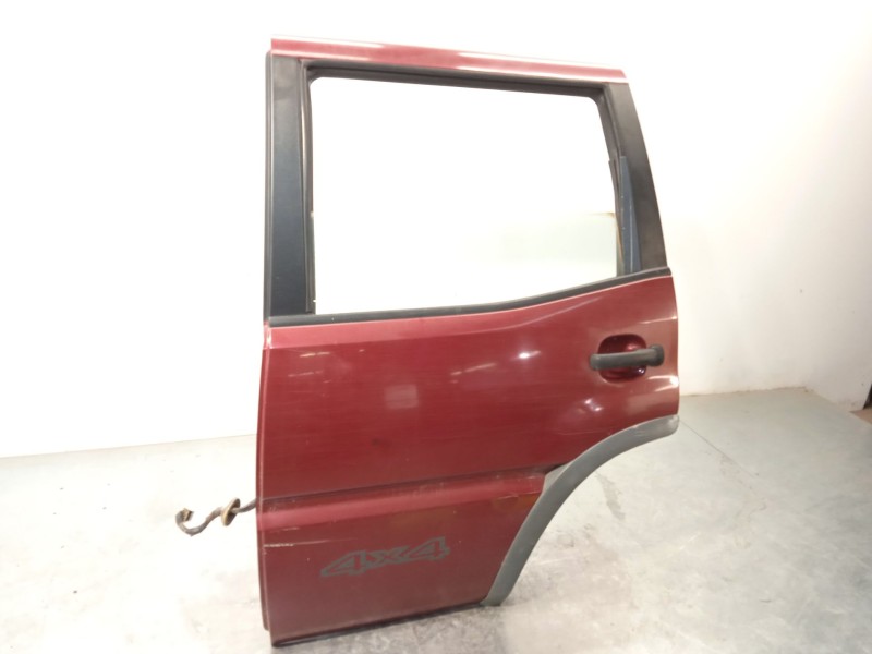 Recambio de puerta trasera izquierda para nissan terrano ii (r20) 2.7 tdi 4wd referencia OEM IAM 821017F630  