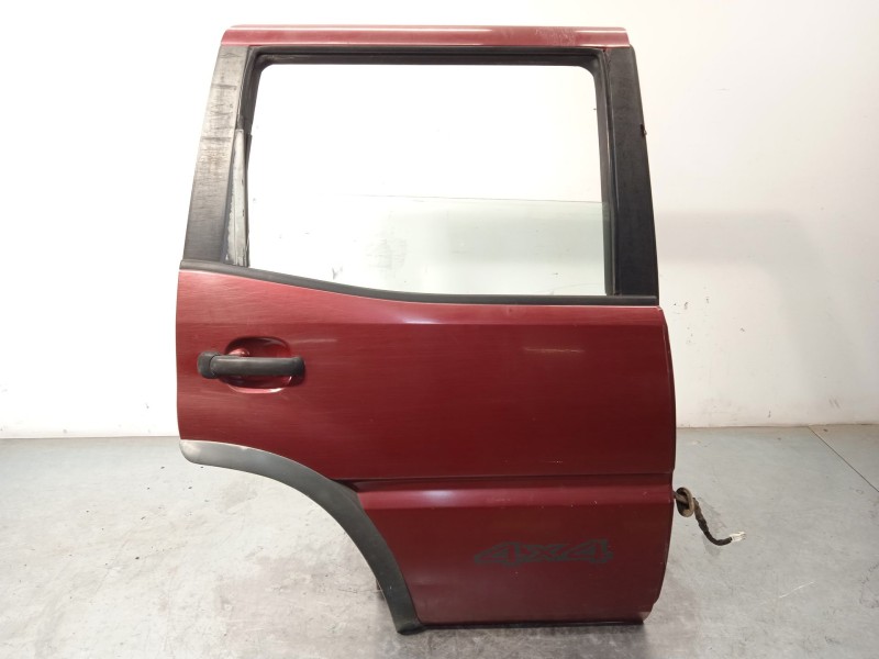 Recambio de puerta trasera derecha para nissan terrano ii (r20) 2.7 tdi 4wd referencia OEM IAM 821007F630  