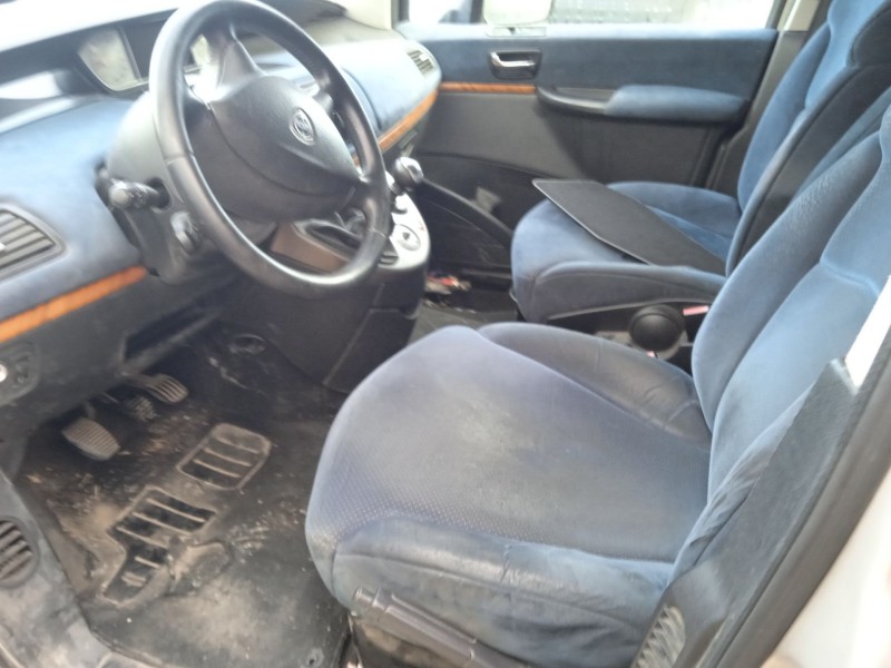 lancia phedra (179_) del año 2010