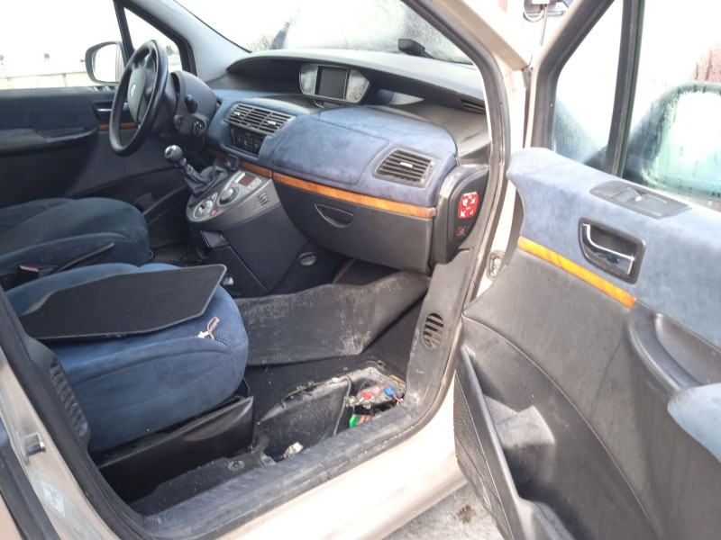 lancia phedra (179_) del año 2010