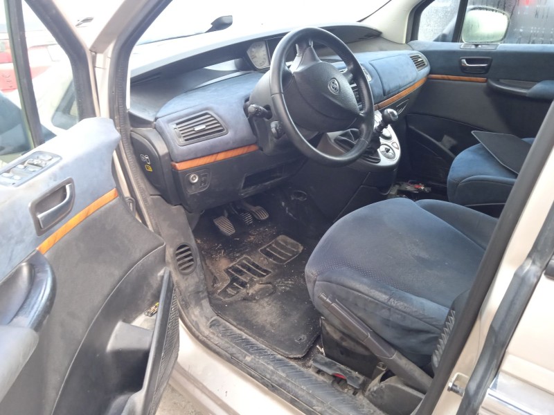 lancia phedra (179_) del año 2010