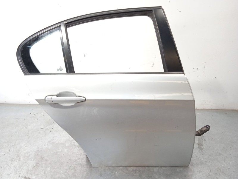 Recambio de puerta trasera derecha para bmw 3 (e90) 320 d referencia OEM IAM 41007203648  