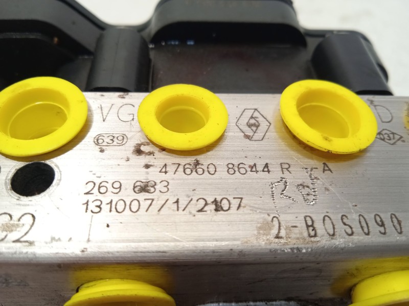 Recambio de abs para dacia sandero ambiance referencia OEM IAM 476608644R 2265106455 269633