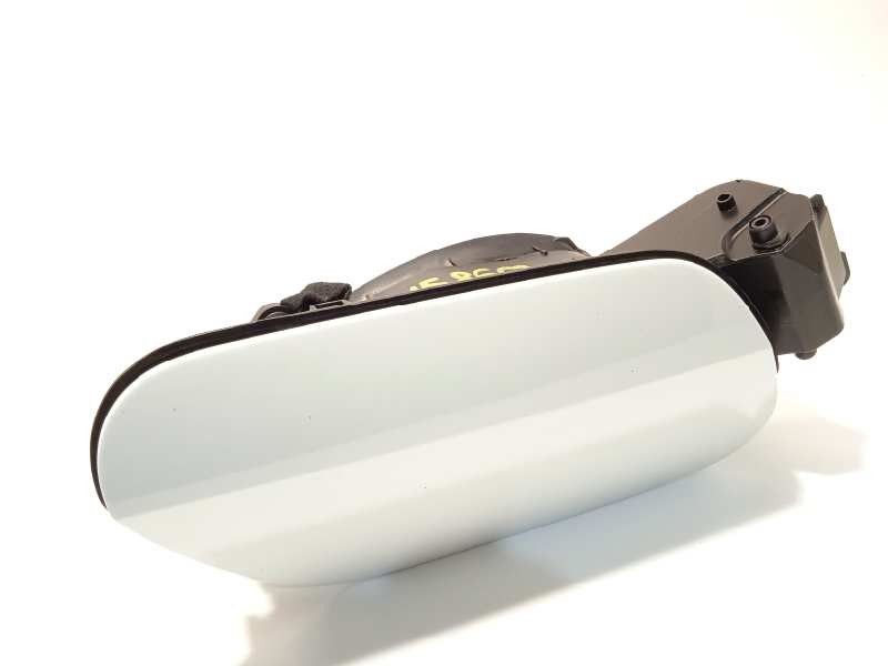 TAPA EXTERIOR COMBUSTIBLE 82A809906 82A809907GRU 