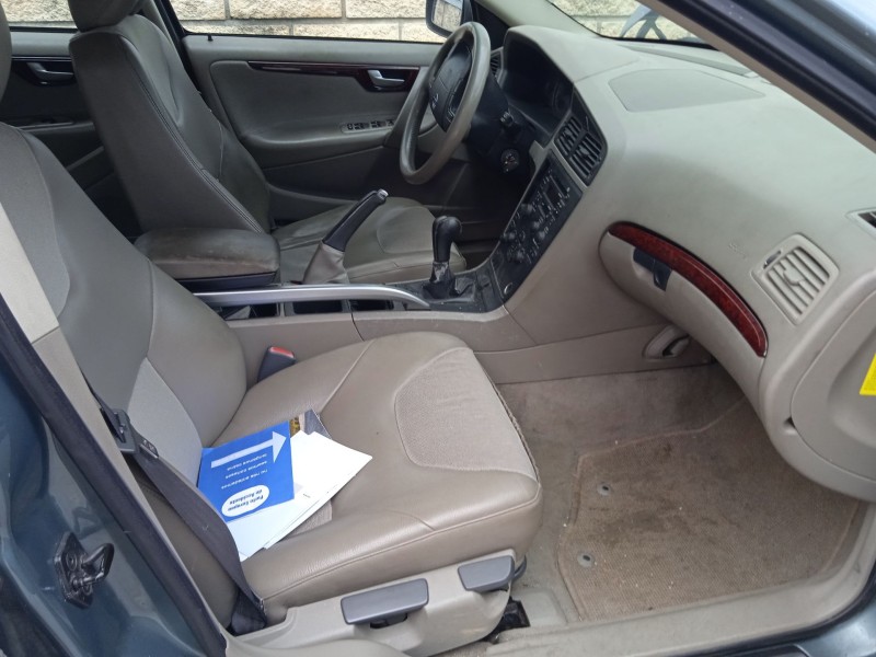 volvo xc70 i cross country (295) del año 2004