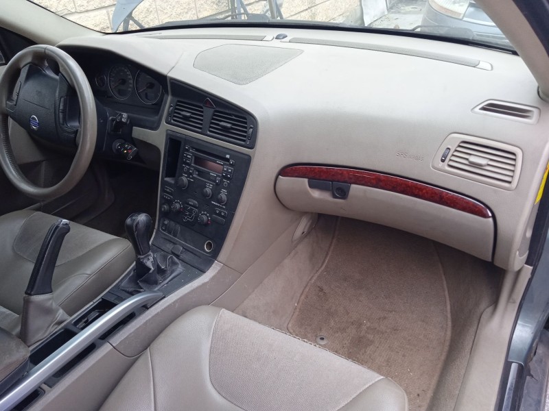 volvo xc70 i cross country (295) del año 2004