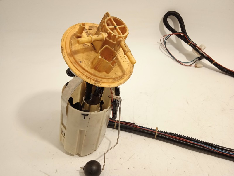 Recambio de bomba combustible para volvo s60 i (384) 2.4 referencia OEM IAM 30761743  