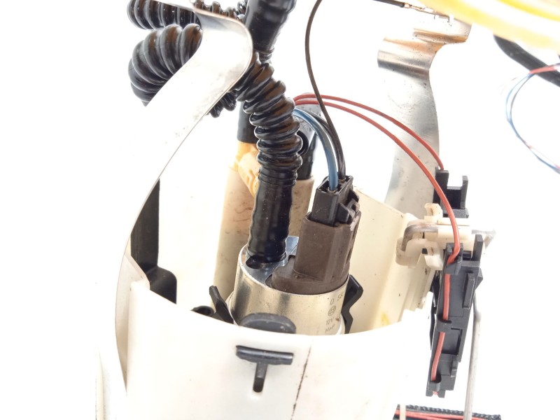 Recambio de bomba combustible para volvo s60 i (384) 2.4 referencia OEM IAM 30761743  