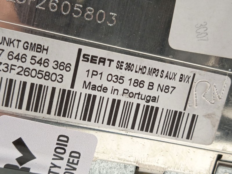 Recambio de sistema audio / radio cd para seat leon (1p1) 1.9 tdi referencia OEM IAM 1P1035186B 1P1035186BN87 