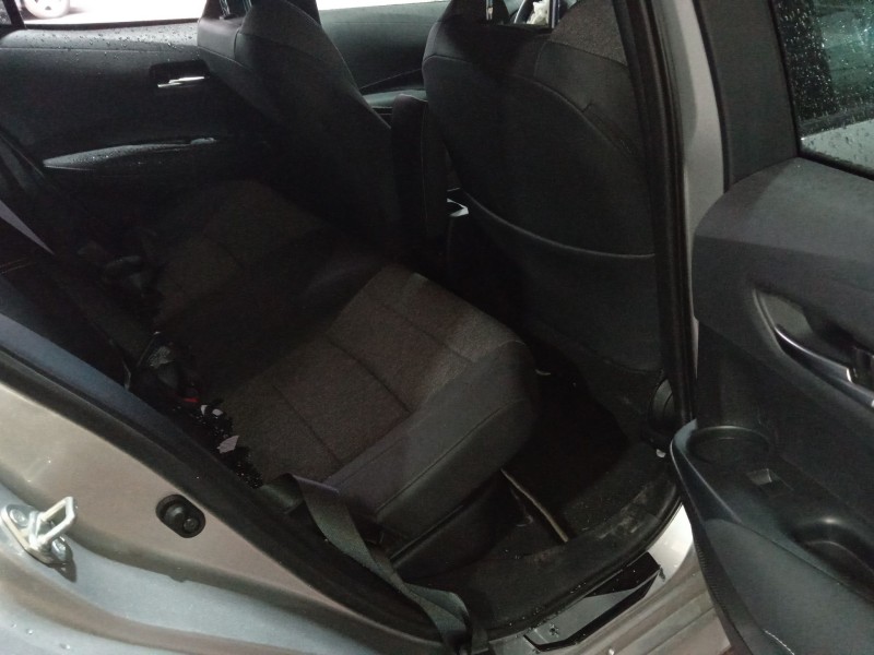 toyota corolla fastback (_e21_) del año 2023