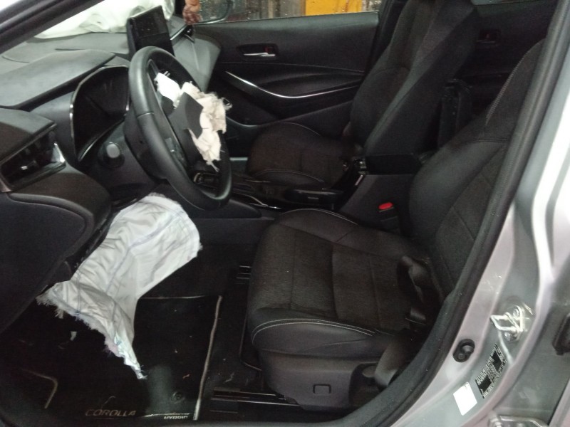 toyota corolla fastback (_e21_) del año 2023