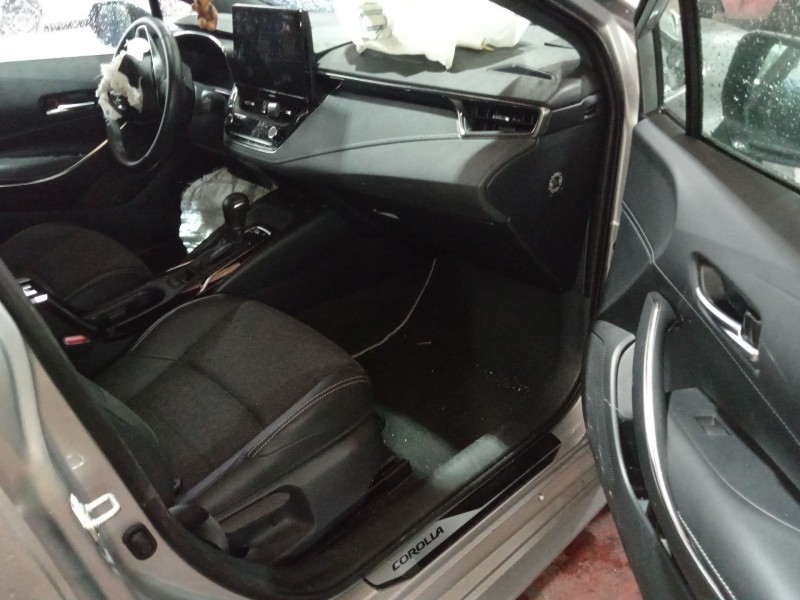 toyota corolla fastback (_e21_) del año 2023