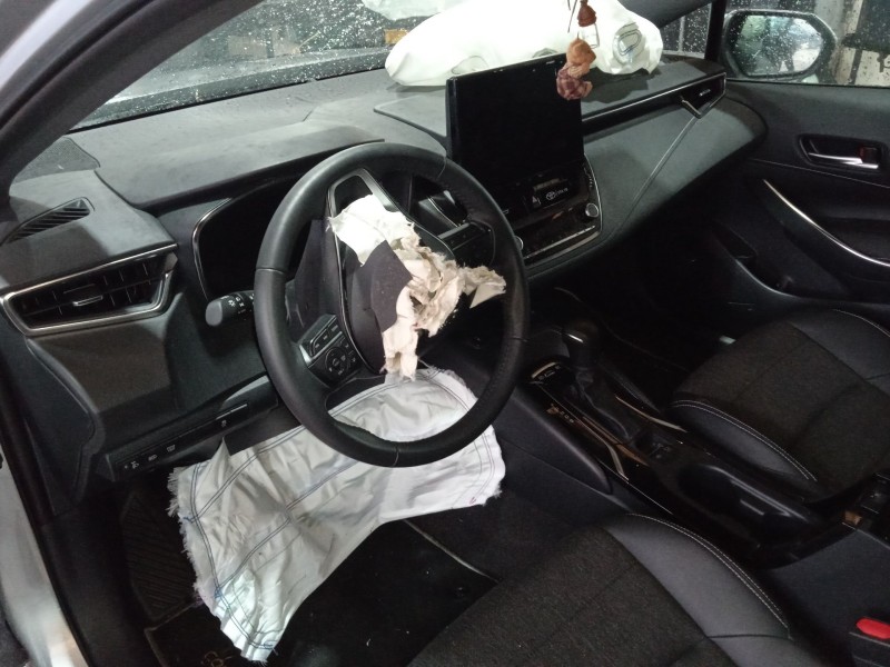 toyota corolla fastback (_e21_) del año 2023