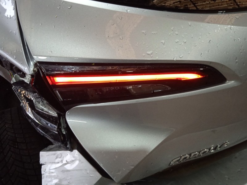 toyota corolla fastback (_e21_) del año 2023