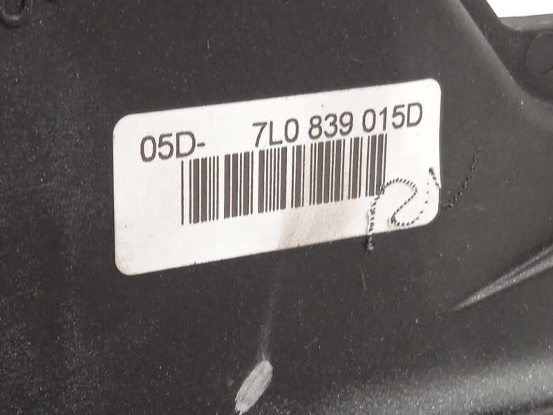 Recambio de cerradura puerta trasera izquierda para volkswagen touran (1t1, 1t2) 1.9 tdi referencia OEM IAM 7L0839015D  