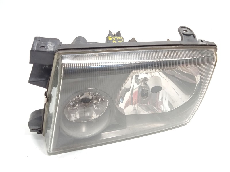 Recambio de faro izquierdo para nissan terrano ii (r20) 2.7 tdi 4wd referencia OEM IAM 260600X400  