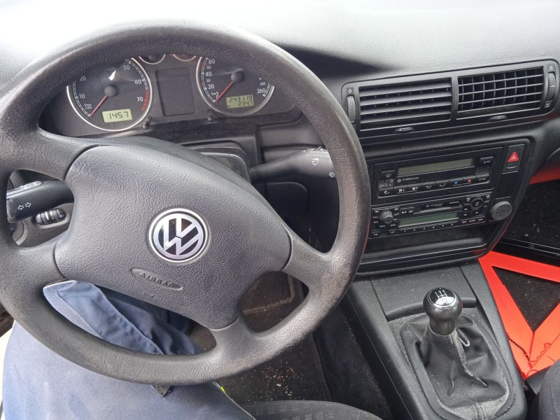 volkswagen passat b5.5 (3b3) del año 2002