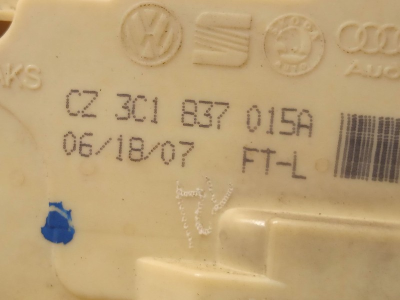 Recambio de cerradura puerta delantera izquierda para volkswagen passat b6 (3c2) 2.0 tdi referencia OEM IAM 3C1837015A  