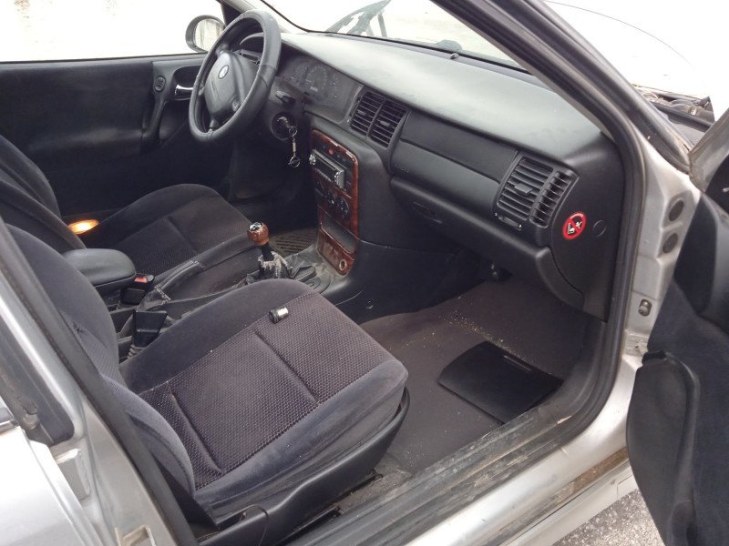 opel vectra b (j96) del año 2001