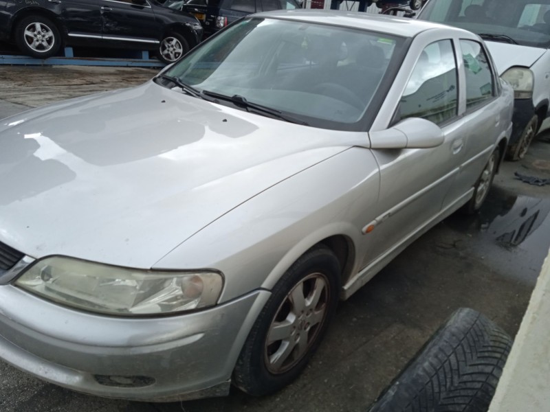 opel vectra b (j96) del año 2001