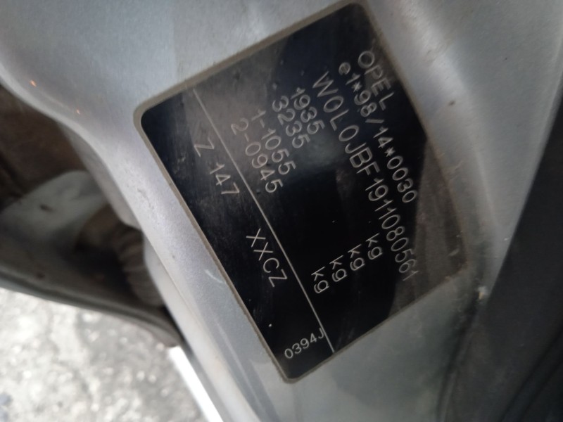 opel vectra b (j96) del año 2001