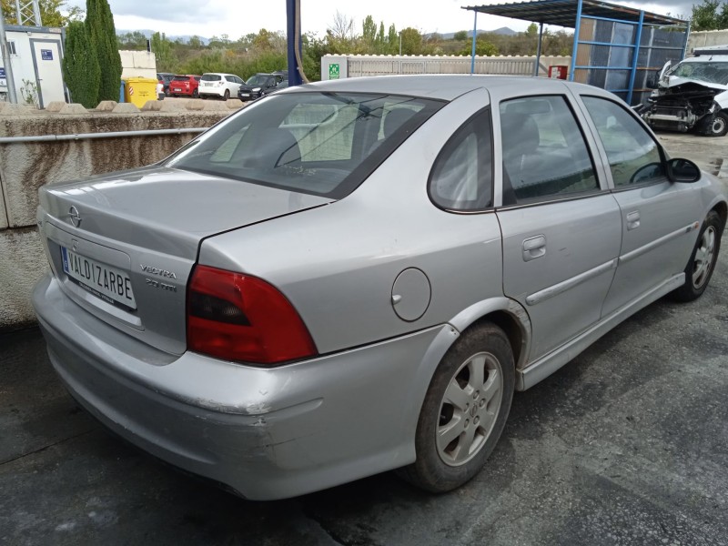 opel vectra b (j96) del año 2001