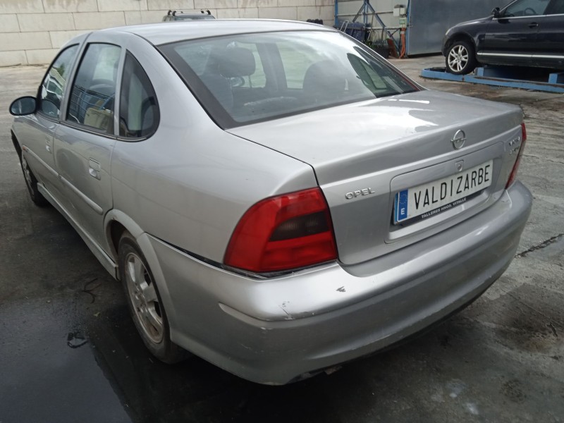 opel vectra b (j96) del año 2001